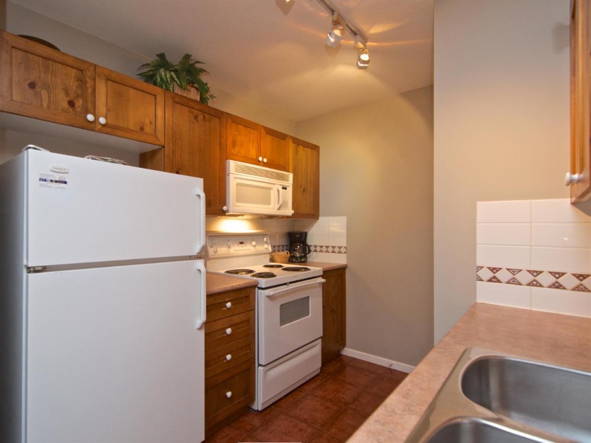 Whistler Blackcomb Vacation Rentals - Village North Phòng bức ảnh