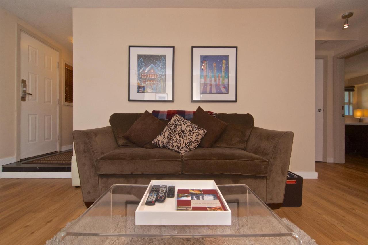 Whistler Blackcomb Vacation Rentals - Village North Phòng bức ảnh