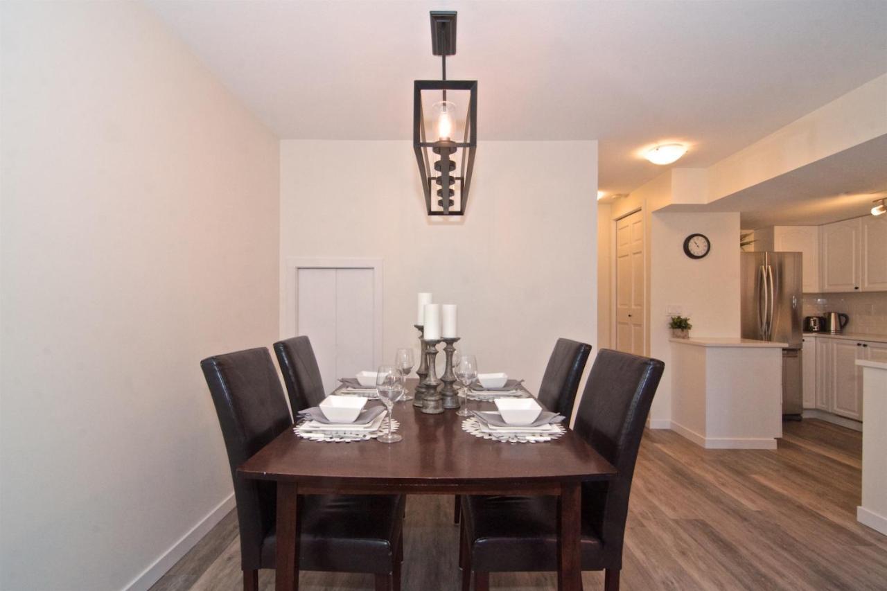 Whistler Blackcomb Vacation Rentals - Village North Phòng bức ảnh