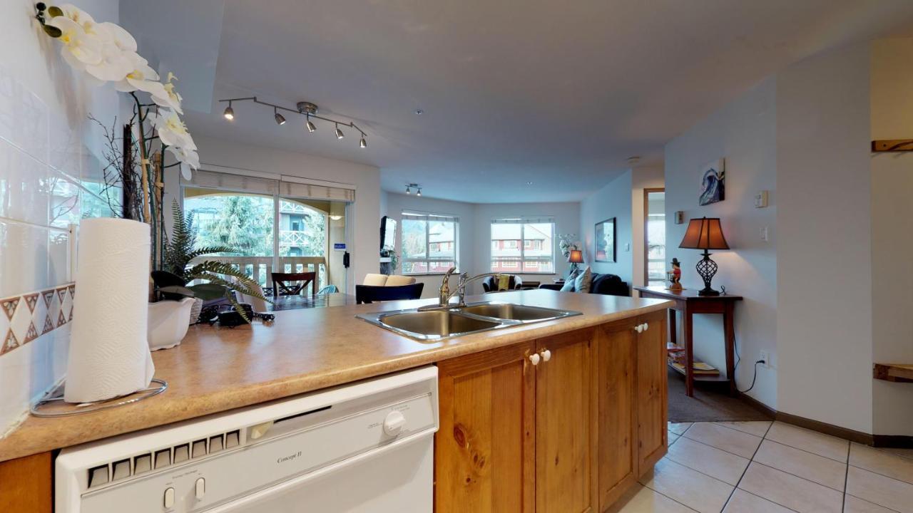 Whistler Blackcomb Vacation Rentals - Village North Ngoại thất bức ảnh